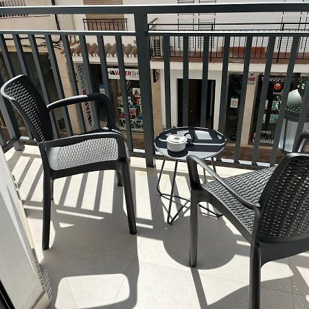Apartamentos Mombasa 2 Planta 네르하 외부 사진
