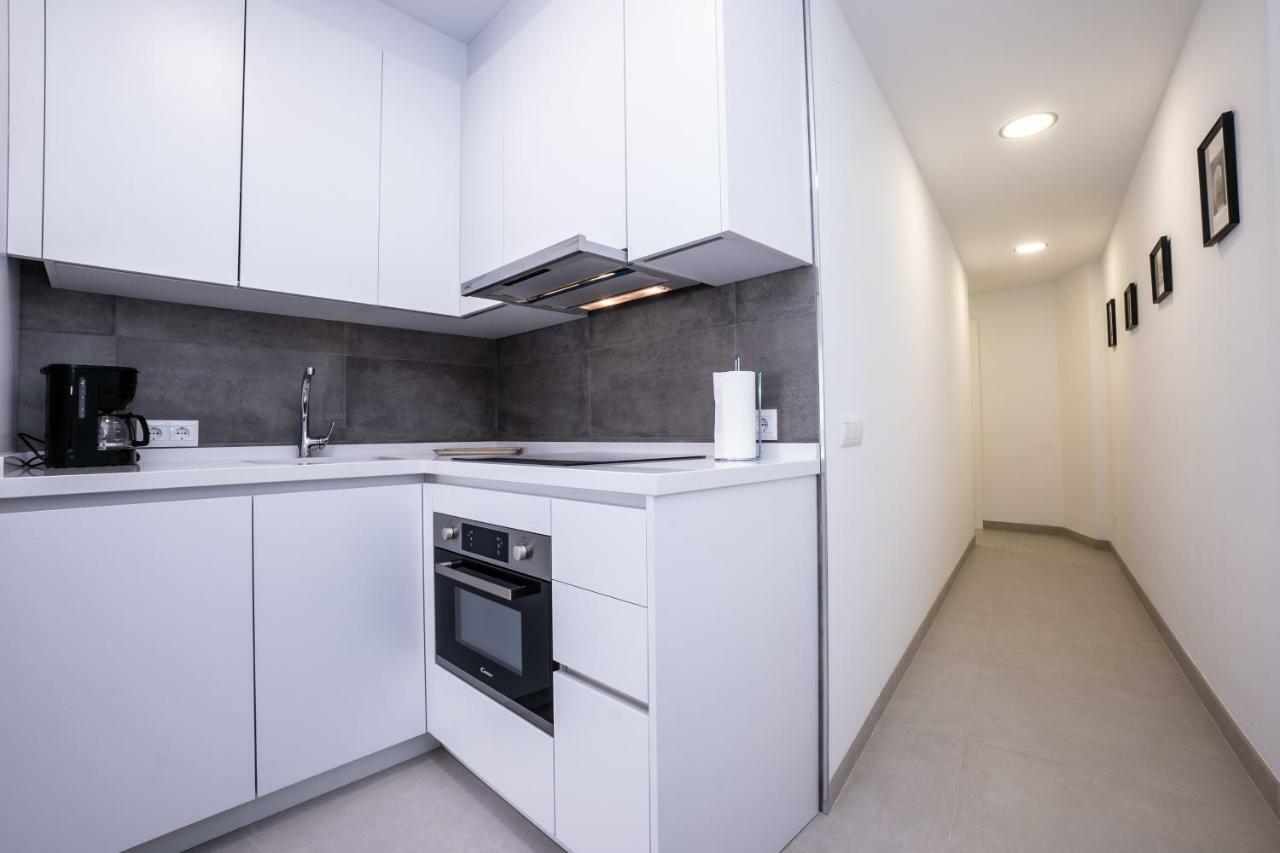 Apartamentos Mombasa 2 Planta 네르하 외부 사진