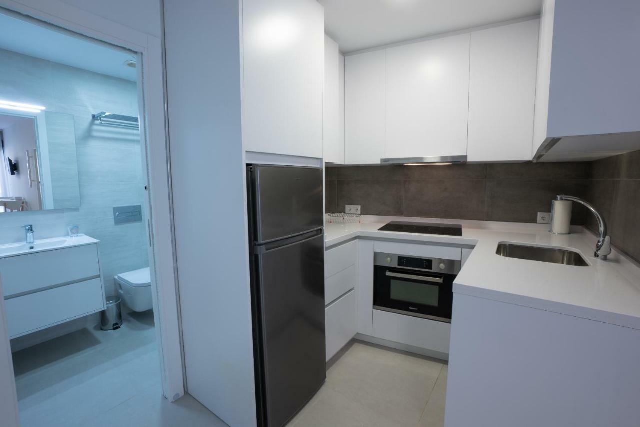 Apartamentos Mombasa 2 Planta 네르하 외부 사진