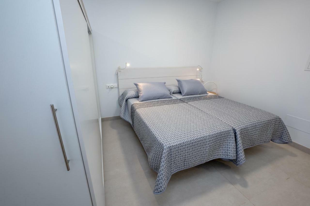 Apartamentos Mombasa 2 Planta 네르하 외부 사진
