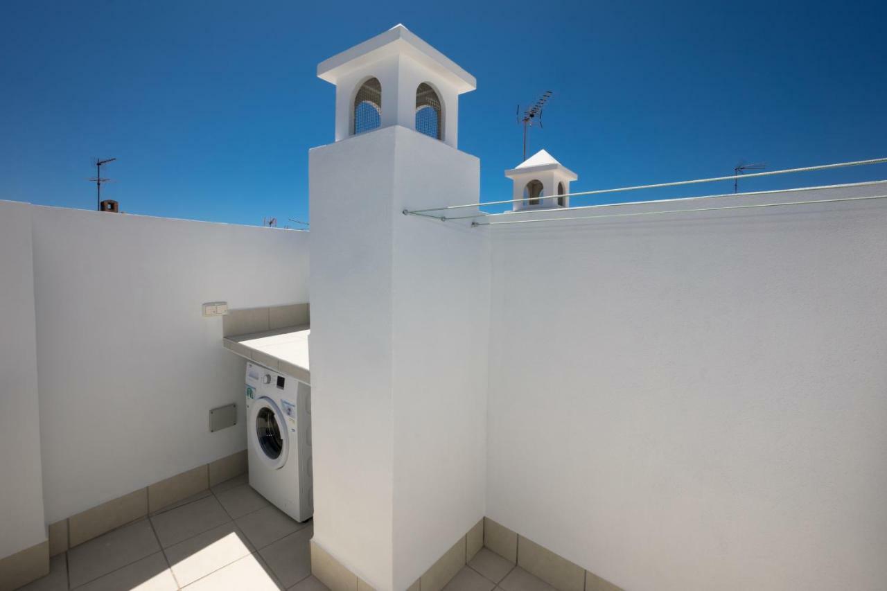 Apartamentos Mombasa 2 Planta 네르하 외부 사진