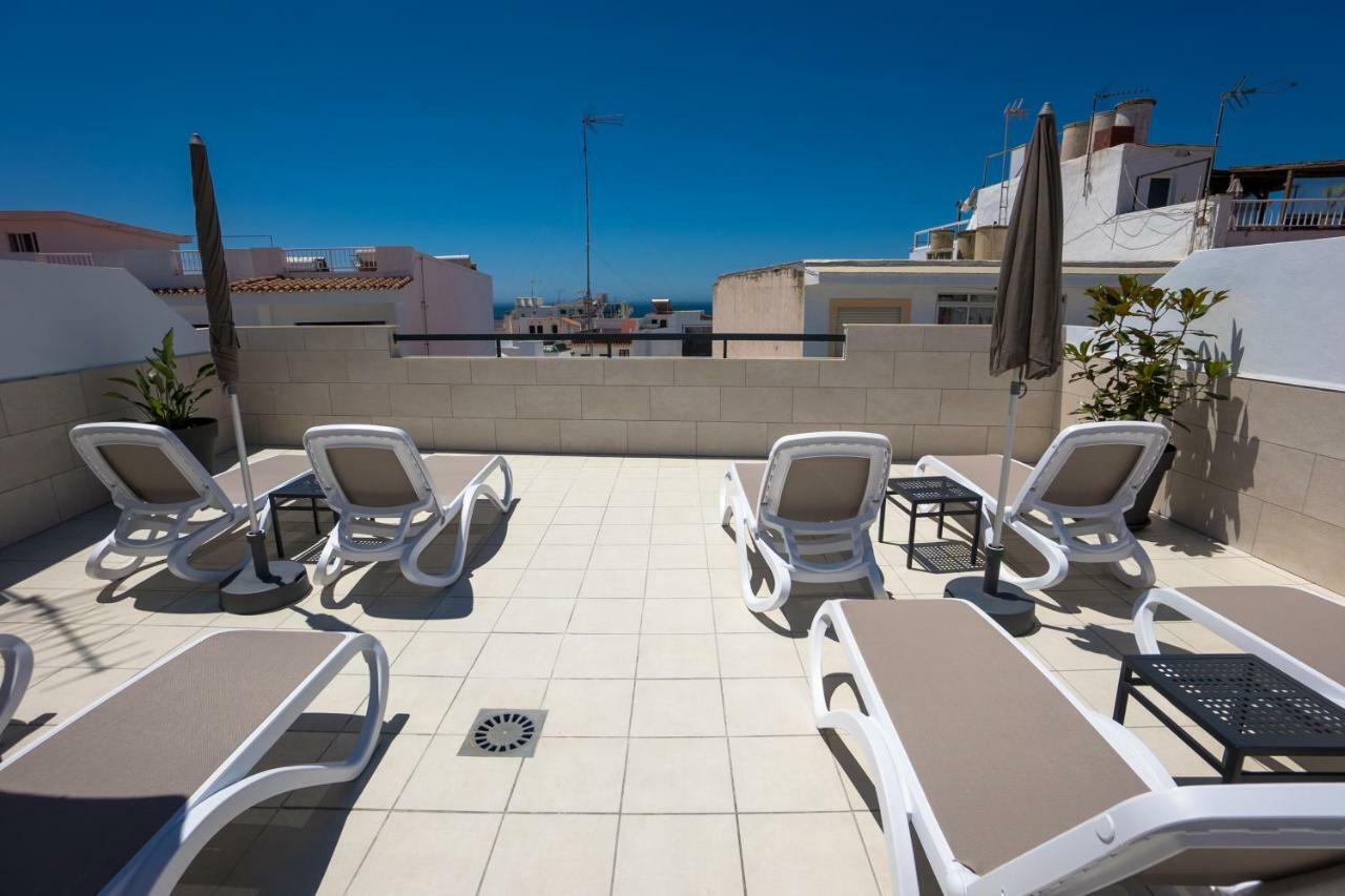 Apartamentos Mombasa 2 Planta 네르하 외부 사진