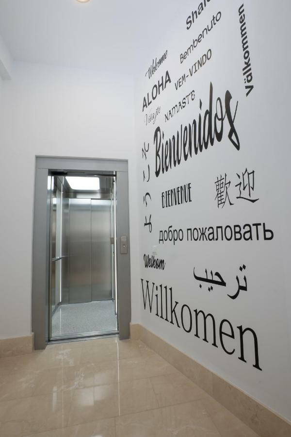 Apartamentos Mombasa 2 Planta 네르하 외부 사진