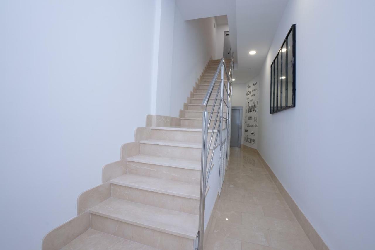 Apartamentos Mombasa 2 Planta 네르하 외부 사진
