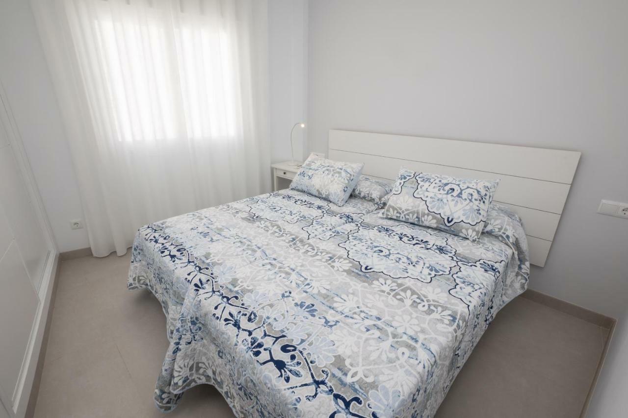 Apartamentos Mombasa 2 Planta 네르하 외부 사진
